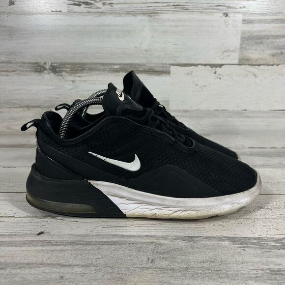 Nike Air Max Men's Motion 2 Running Shoes Sneakers Mesh Black‎ White Size 8 - Picture 1 of 7